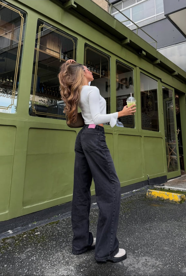 Vanesa Velásquez con Not So Basic